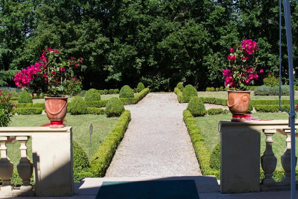 Le Manoir Saint Jean Hotel Екстериор снимка